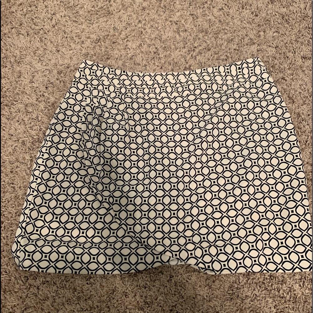 Stretchy mini skirt